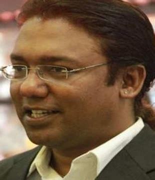 shivajee chandrabhushan biography examples