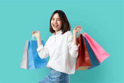 SHOPPING ARTINYA - Window Shopping Artinya Apa? Cuma Lihat-Lihat tapi Banyak