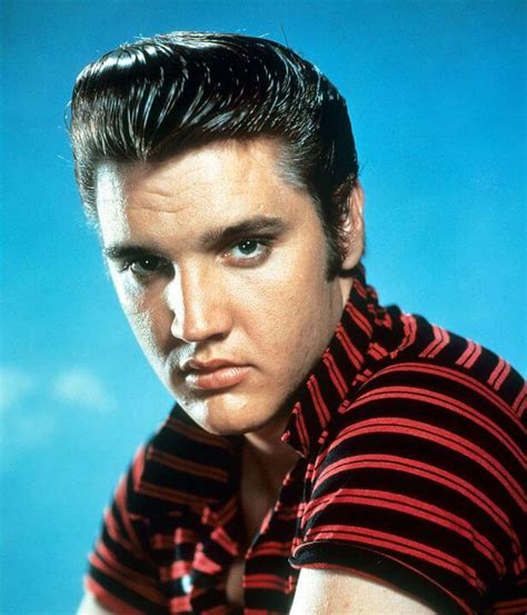 short biography on elvis