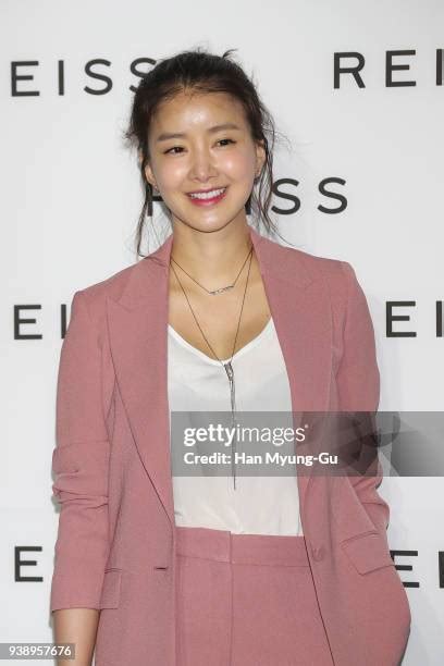 Si Young Lee