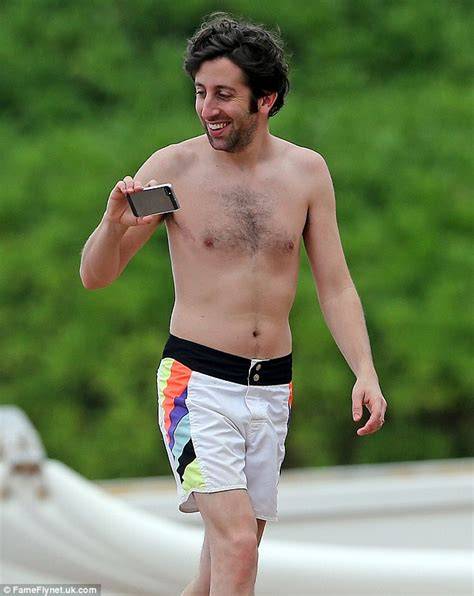 simon helberg nude