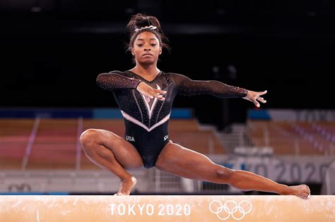 simone biles nudes