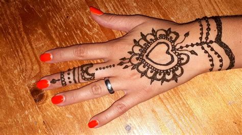 simple love henna designs