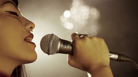 Sing On The Microphone