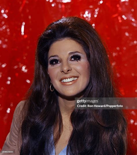 singer bobbie gentry biography