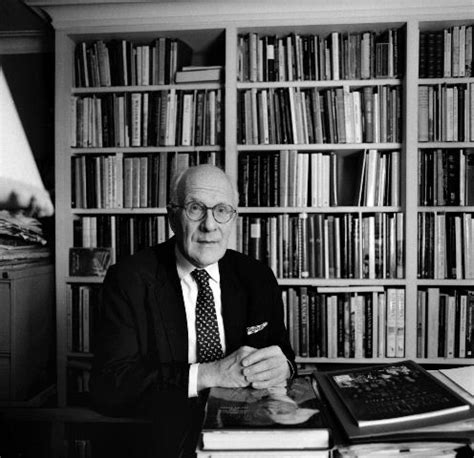 sir hugh roberts biography