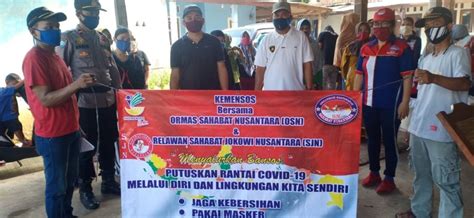 Sjn Dan Ormas Sahabat Nusantara  Osn  Salurkan Bansos Kepada Pemulung Dan Supir Angkot - Data Result Nusantara Togel