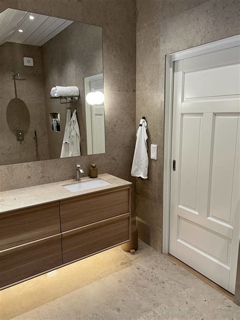 ska man  äga  glugg  inom badrum