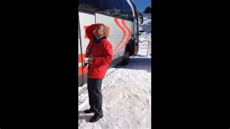 ski through bus window video er