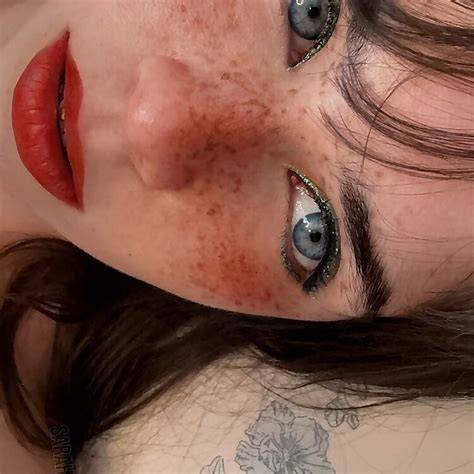 skyee 93 nude