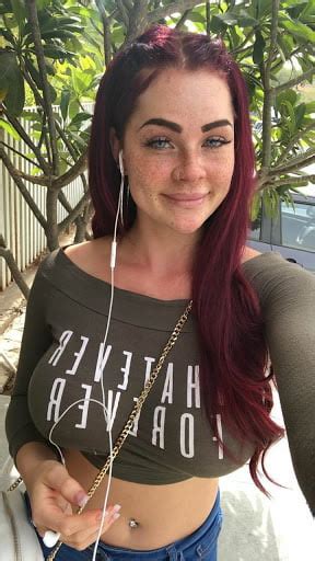 skyla nude