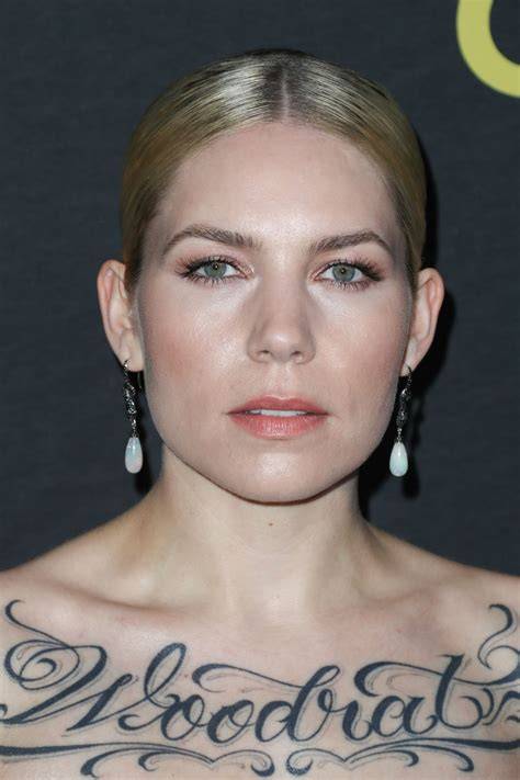 skylar grey nude