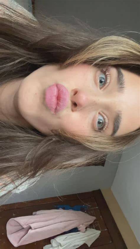 slootyonline nude