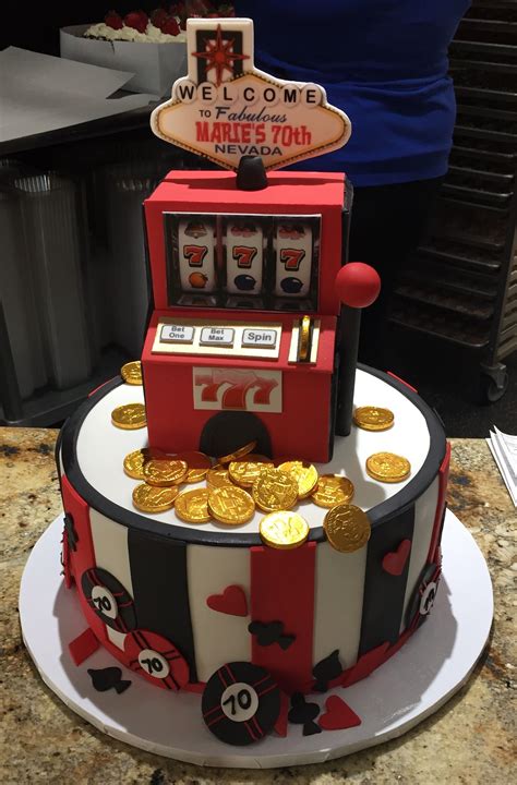 slot machine casino cake xazn