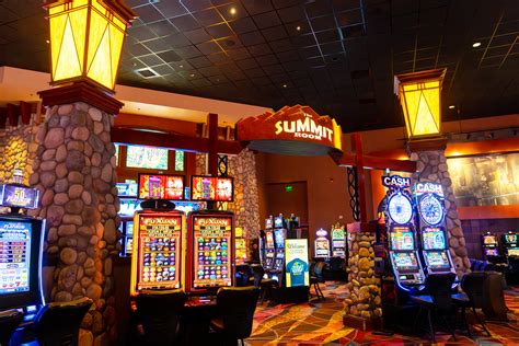 slot machine tower light