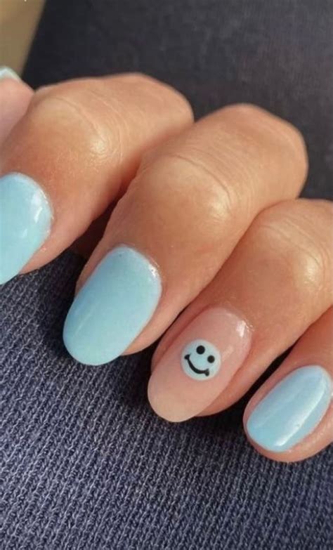 Smiley Face Nails In Blue And White Vibrant Easy Smiley Faces To Draw - Easy Smiley Faces To Draw