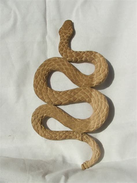 snake scales - Woodcarving Illustrated