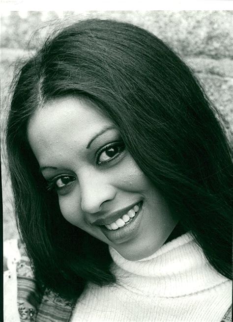 sneh gupta biography sample