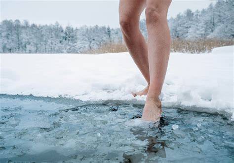 snow nudes