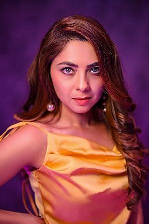 sonalee kulkarni actor