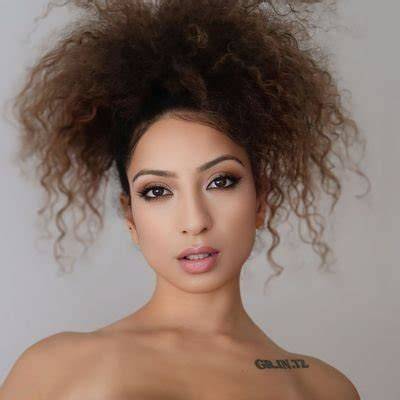 sophia vee onlyfans