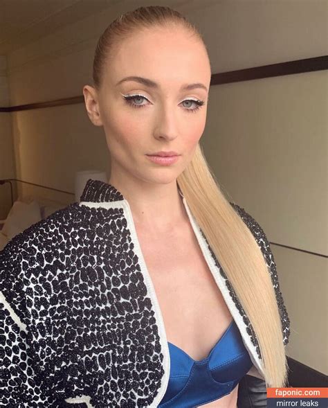 sophie turner leaked photos