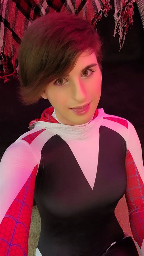 spider gwen femboy porn