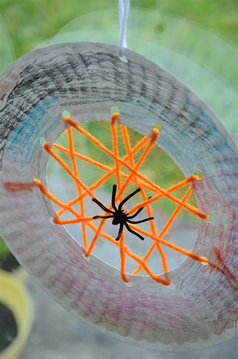 Spider Web Craft For Kids For Halloween Using Spider Cut Out Pattern - Spider Cut Out Pattern