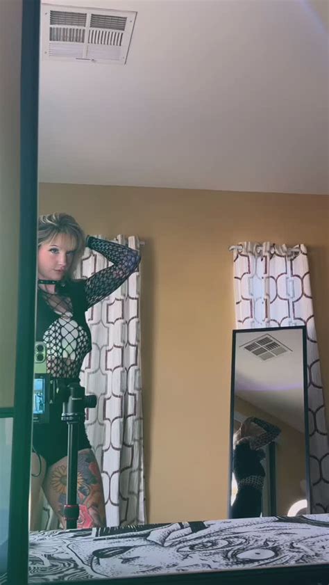 spookyunagi2 0 nude