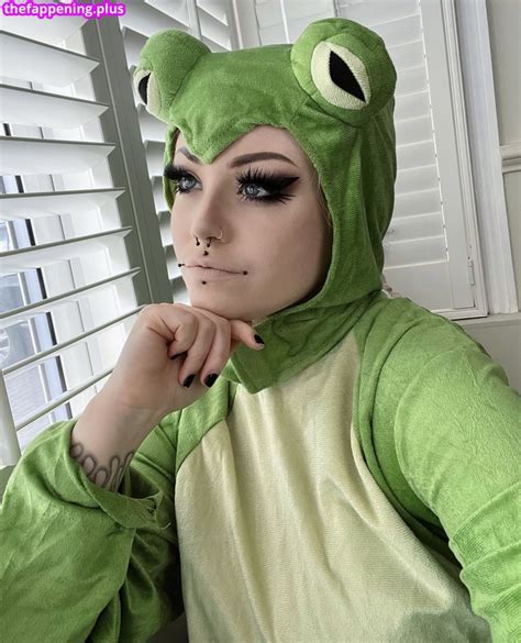 spoopybeans OnlyFans leaked content