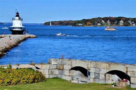 spring point ledge lighthouse maine