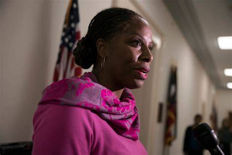 stacey plaskett nude