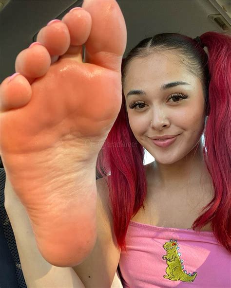 stacisfeet