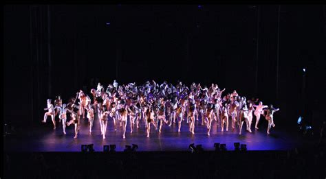 stage nude dance