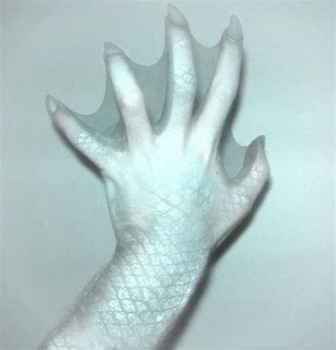 starrflesh nude