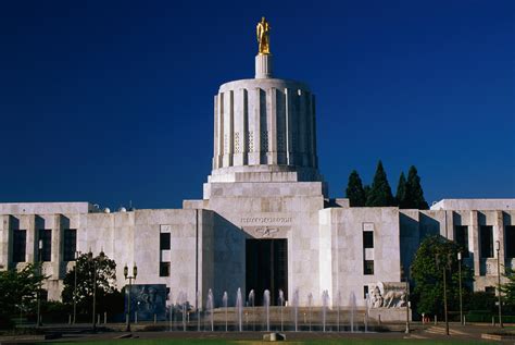 state capitol oregon
