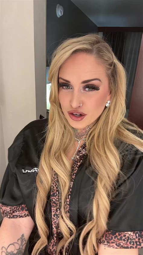 stephanielove nude