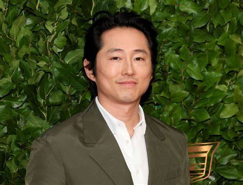 steven yeun nude