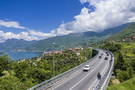 Read Online Strade 