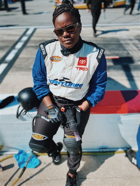 strap on pit crew