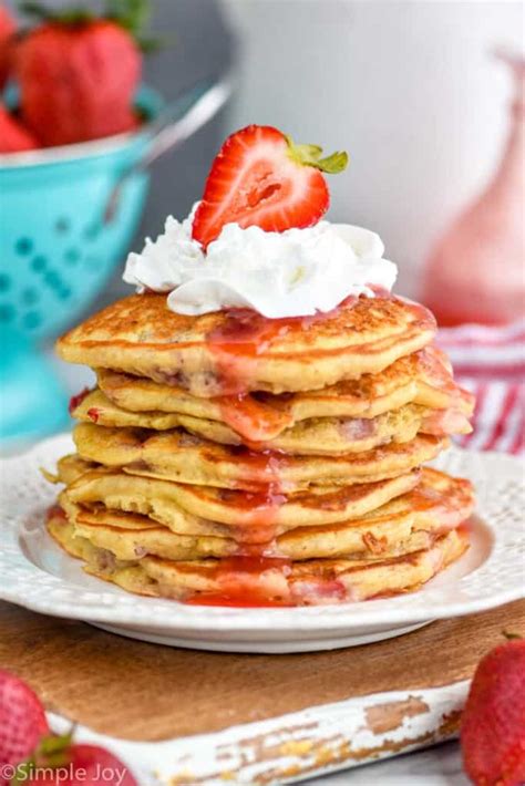 strawberry pancake recipe