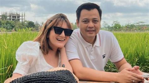 SUAMI KIKI AMALIA - Suami Kiki Amalia Jadi Korban Penipuan, Alami Kerugian Miliaran