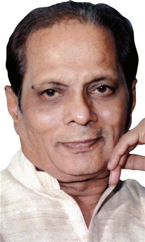sudhir phadke biography examples