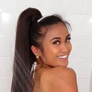 sunshinesina creator profile