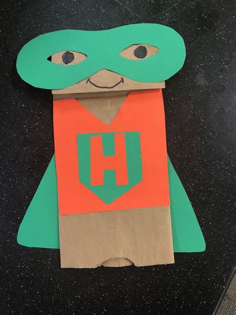 Read Online Superhero Paperbag Puppet 