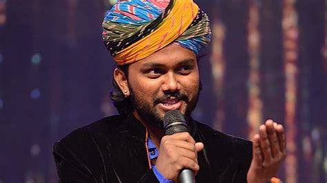 swaroop khan biography examples