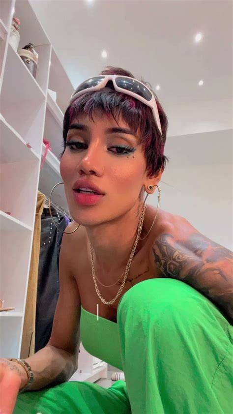 sweet laura saenz onlyfans