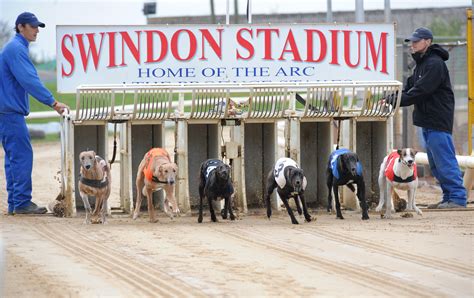swindon dog races