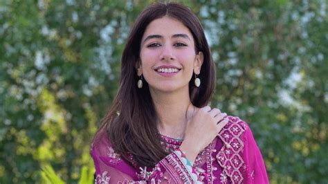 syra yousuf sister suraiya biography