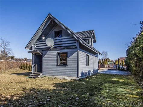 szary domek fragment